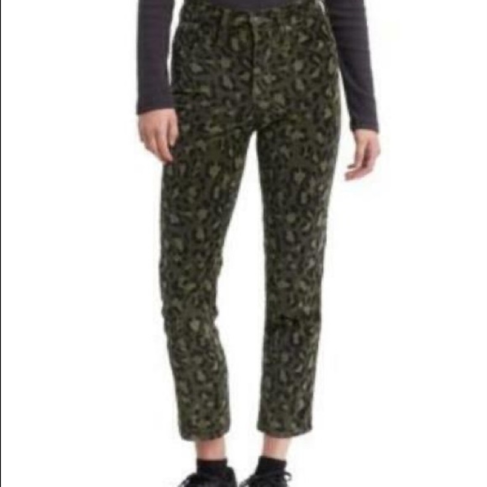 Levi’s Leopard Print
